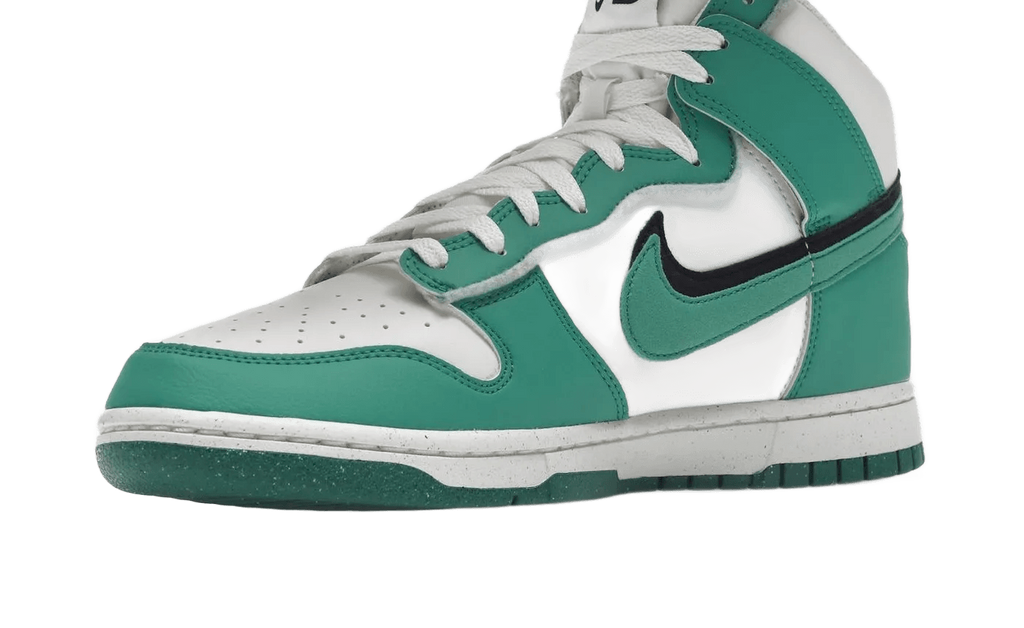 Dunk High SE Stadium Green - DO9775-001