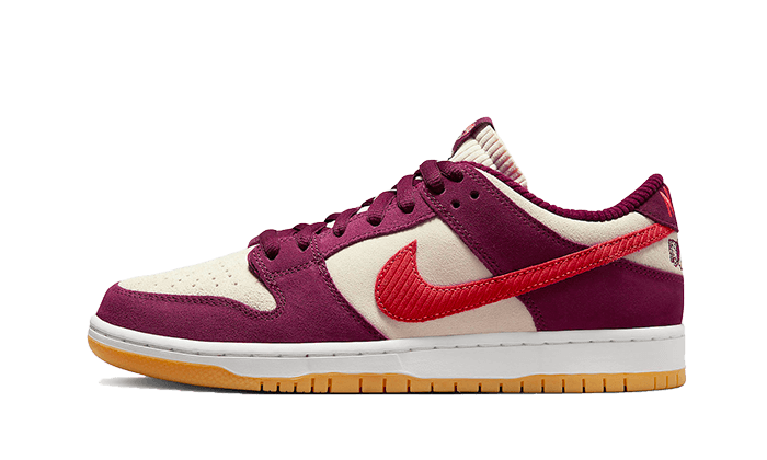 Skate Like a Girl x Nike SB Dunk Low Barely Rose - DX4589-600