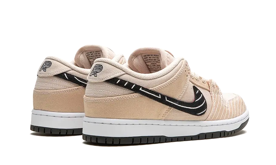 SB Dunk Low Albino & Preto - FD2627-200